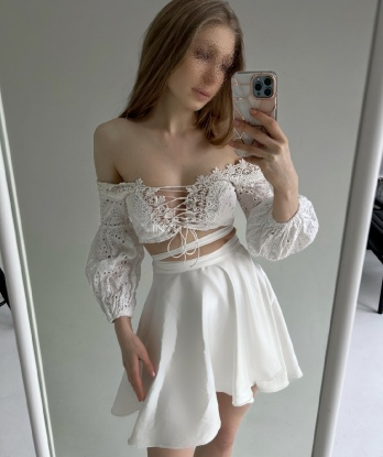 Яна, 21